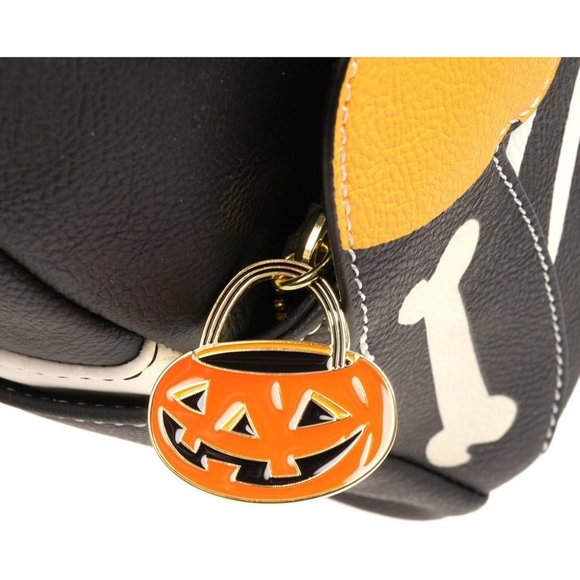 Disney Pluto Glow-in-the-Dark Entertainment Earth Exclusive Mini-Backpack - Picture 5 of 6